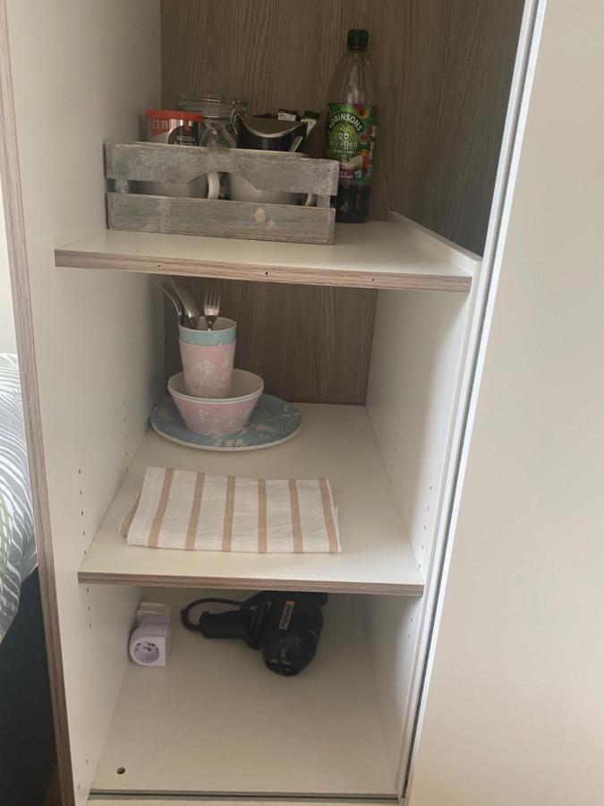 Private Room And Bathroom With Private Entrance Near Warwick Town Centre Экстерьер фото
